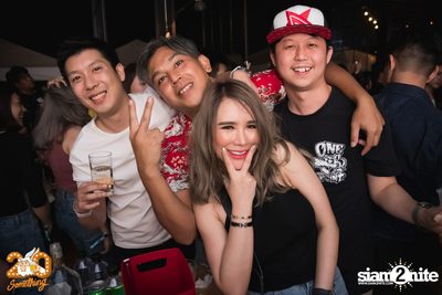 Oat Pramote at 20Something Bar — photo 130