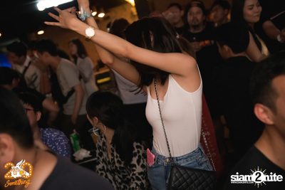 Oat Pramote at 20Something Bar — photo 134
