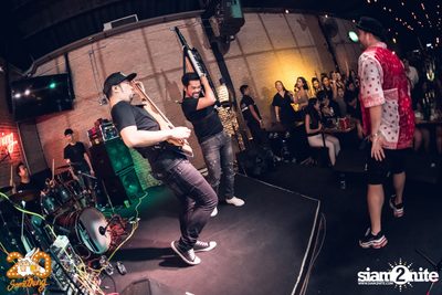 Oat Pramote at 20Something Bar — photo 143