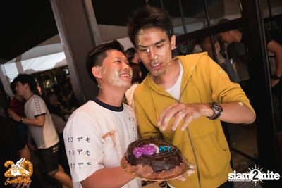 Oat Pramote at 20Something Bar — photo 153