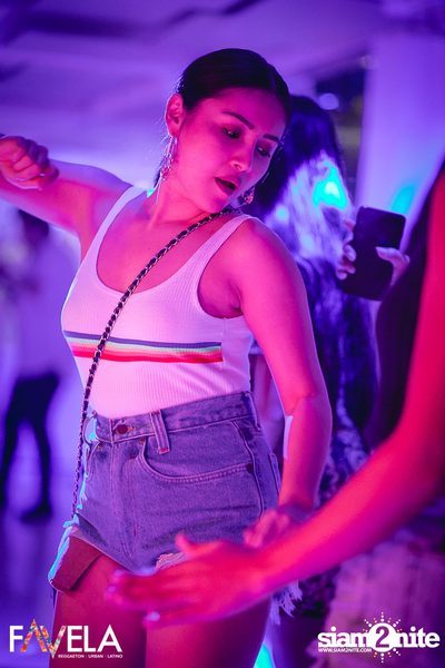 Friday Night at Favela Thonglor — photo 36