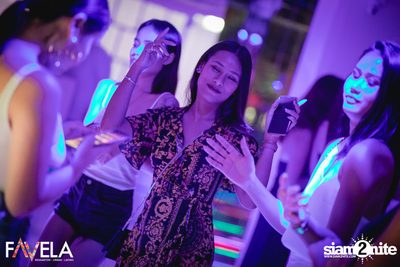 Friday Night at Favela Thonglor — photo 41