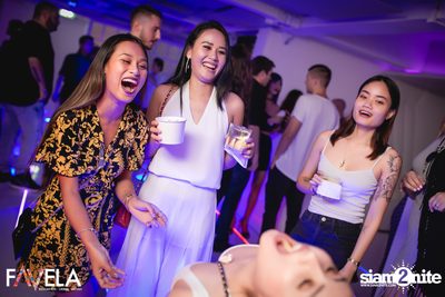 Friday Night at Favela Thonglor — photo 46