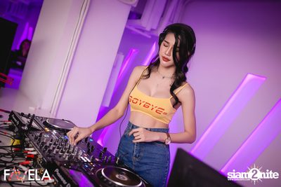 Friday Night at Favela Thonglor — photo 56