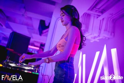 Friday Night at Favela Thonglor — photo 60