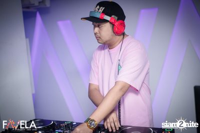Saturday Night at Favela Thonglor — photo 29