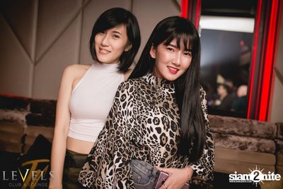 Rave Radio ที่ เลเวล คลับ — photo 43