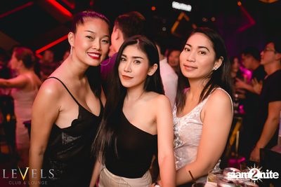 Rave Radio ที่ เลเวล คลับ — photo 47