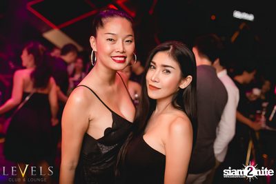 Rave Radio ที่ เลเวล คลับ — photo 48