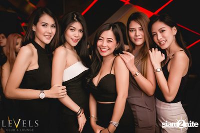 Rave Radio ที่ เลเวล คลับ — photo 64