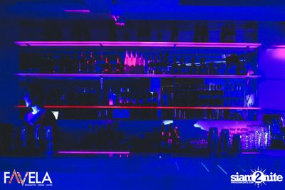 Friday Night at Favela Thonglor — photo 3