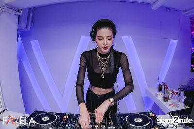 Friday Night at Favela Thonglor — photo 49