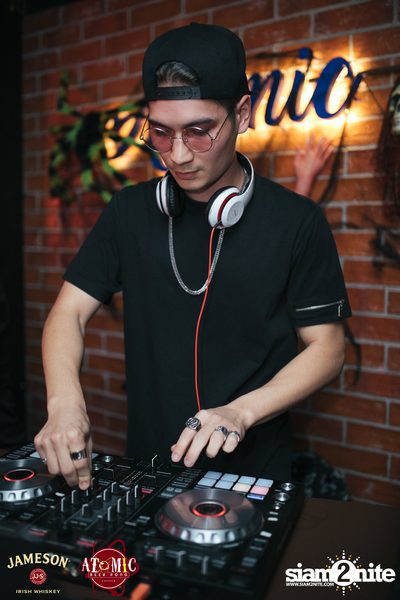 งาน Atomic x Jameson FREAKY FRIDAY — photo 98