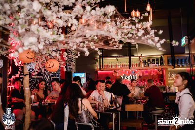 Saturday Night at Ainu Bar — photo 16