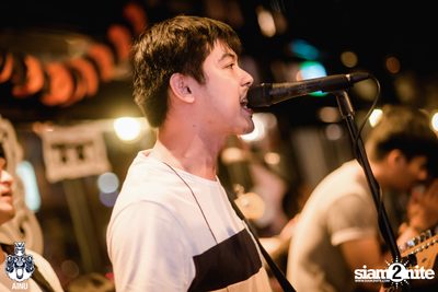 Saturday Night at Ainu Bar — photo 38