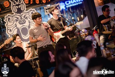 Saturday Night at Ainu Bar — photo 44