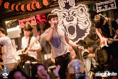 Saturday Night at Ainu Bar — photo 46