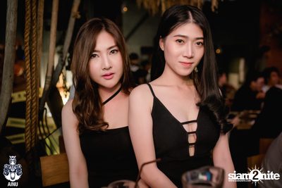 Saturday Night at Ainu Bar — photo 68