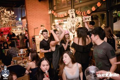 Saturday Night at Ainu Bar — photo 72
