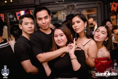 Saturday Night at Ainu Bar — photo 73