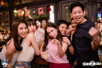 Saturday Night at Ainu Bar — photo 75