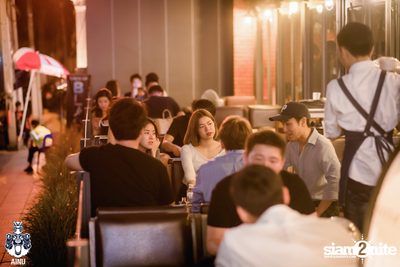 Saturday Night at Ainu Bar — photo 99