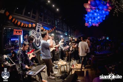 Saturday Night at Ainu Bar — photo 101