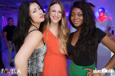 Saturday Night at Favela Thonglor — photo 20