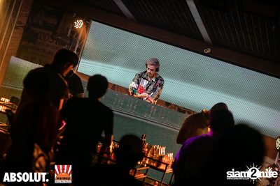 DJ Sura ที่ วอร์ม อัพ คาเฟ่ เชียงใหม่ — photo 36