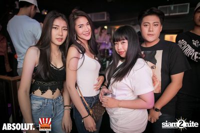 DJ Sura ที่ วอร์ม อัพ คาเฟ่ เชียงใหม่ — photo 40