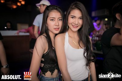 DJ Sura ที่ วอร์ม อัพ คาเฟ่ เชียงใหม่ — photo 41