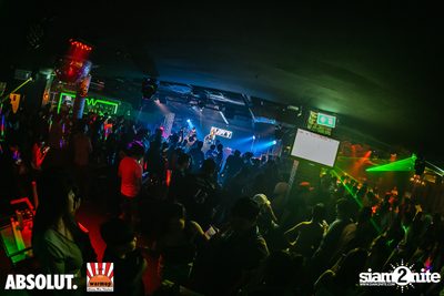 DJ Sura ที่ วอร์ม อัพ คาเฟ่ เชียงใหม่ — photo 84