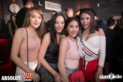 DJ Sura ที่ วอร์ม อัพ คาเฟ่ เชียงใหม่ — photo 90