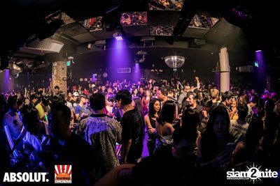 DJ Sura ที่ วอร์ม อัพ คาเฟ่ เชียงใหม่ — photo 108