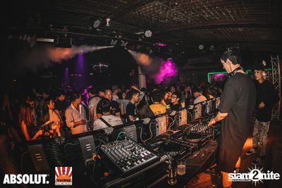 DJ Sura ที่ วอร์ม อัพ คาเฟ่ เชียงใหม่ — photo 117