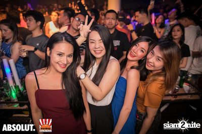 DJ Sura ที่ วอร์ม อัพ คาเฟ่ เชียงใหม่ — photo 120