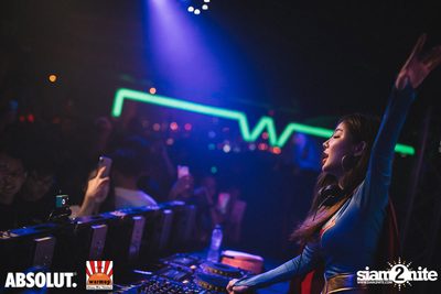 DJ Sura ที่ วอร์ม อัพ คาเฟ่ เชียงใหม่ — photo 158