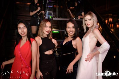 BLING IT กับ Bangkok Invaders ที่ ซิง ซิง เธียเตอร์ — photo 1