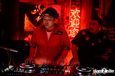 BLING IT กับ Bangkok Invaders ที่ ซิง ซิง เธียเตอร์ — photo 2