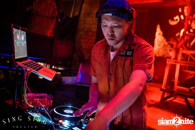 BLING IT กับ Bangkok Invaders ที่ ซิง ซิง เธียเตอร์ — photo 12