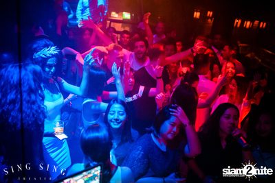 BLING IT กับ Bangkok Invaders ที่ ซิง ซิง เธียเตอร์ — photo 49