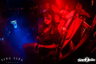 BLING IT กับ Bangkok Invaders ที่ ซิง ซิง เธียเตอร์ — photo 63