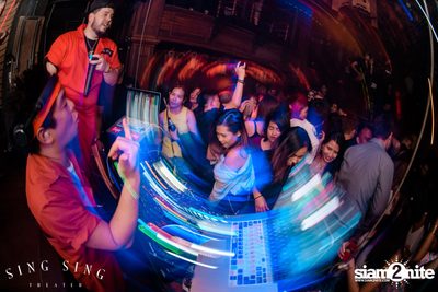 BLING IT กับ Bangkok Invaders ที่ ซิง ซิง เธียเตอร์ — photo 70