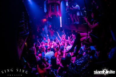 BLING IT กับ Bangkok Invaders ที่ ซิง ซิง เธียเตอร์ — photo 86