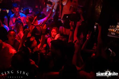 BLING IT กับ Bangkok Invaders ที่ ซิง ซิง เธียเตอร์ — photo 88