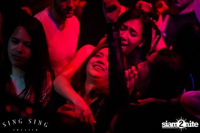 BLING IT กับ Bangkok Invaders ที่ ซิง ซิง เธียเตอร์ — photo 106
