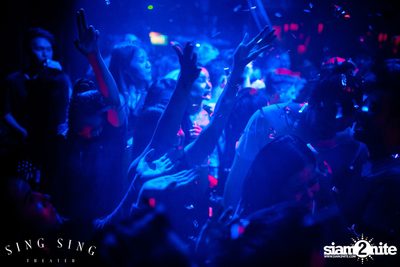 BLING IT กับ Bangkok Invaders ที่ ซิง ซิง เธียเตอร์ — photo 129