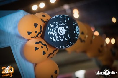 Halloween Night ft. Flure x Scrubb at 20Something Bar — photo 2
