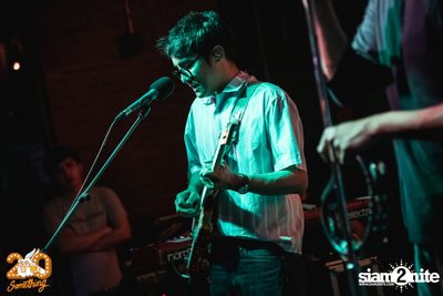 Halloween Night ft. Flure x Scrubb at 20Something Bar — photo 37