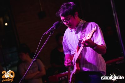Halloween Night ft. Flure x Scrubb at 20Something Bar — photo 40